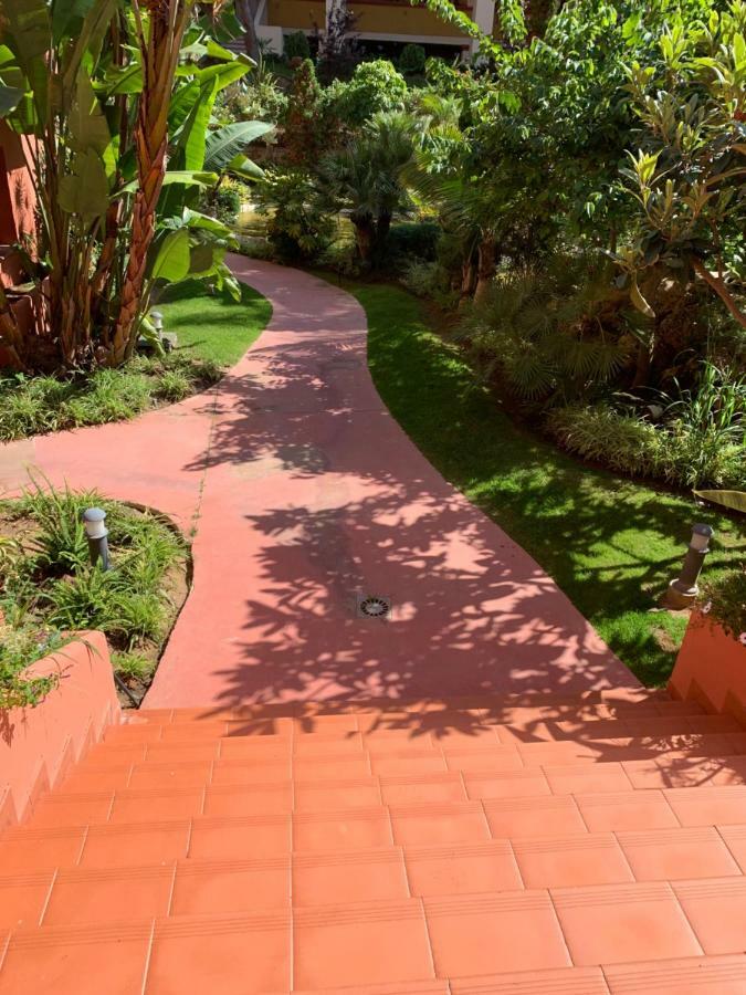 Beachside Apartment In Marbella Exteriör bild