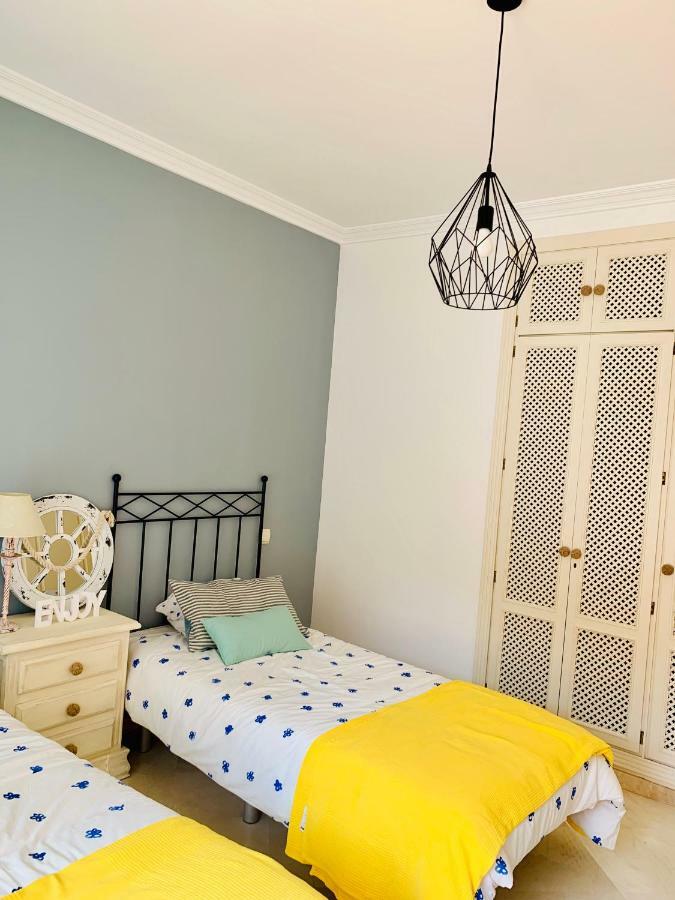 Beachside Apartment In Marbella Exteriör bild
